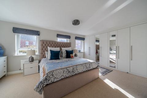 5 bedroom detached house for sale, Crowsley Road, Kempston