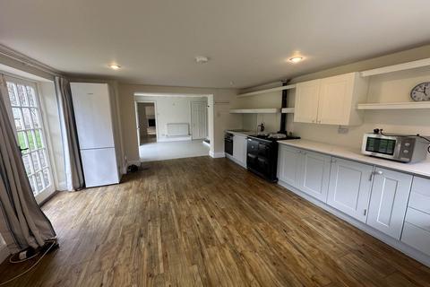 4 bedroom detached house to rent, Turkdean