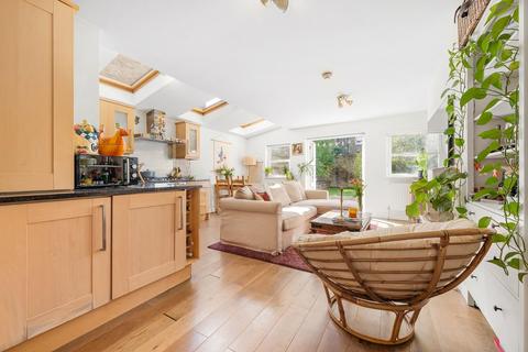2 bedroom flat for sale, Arodene Road, SW2