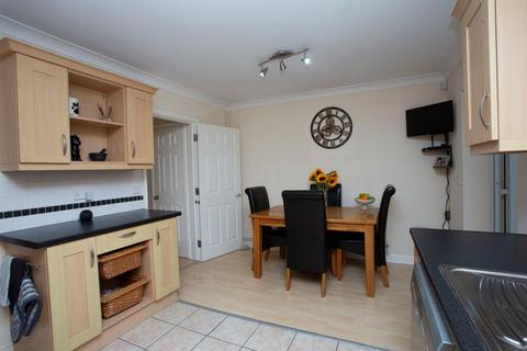 undefined, Rhiw'r Derwen, Llanharan, PONTYCLUN