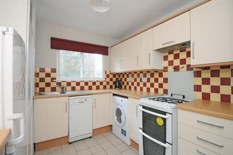 2 bedroom flat to rent, Shepherds Hill, Highgate, London, N6