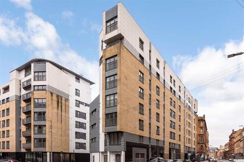 2 bedroom apartment to rent, Bell Street, Glasgow, G4