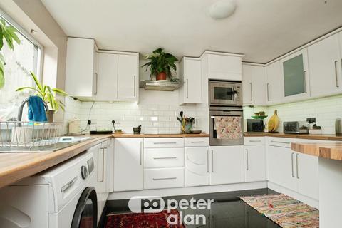undefined, Sunnybank, CWMBRAN, NP44