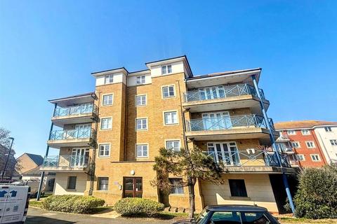 2 bedroom flat for sale, Martinique Way, Eastbourne