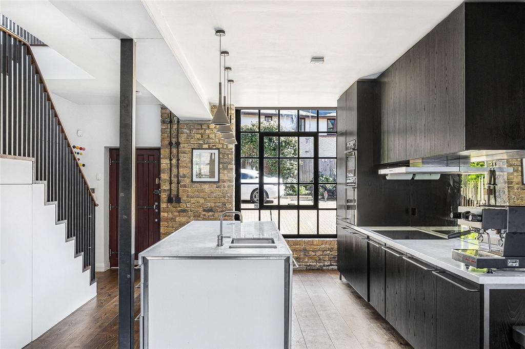 Reception/Kitchen