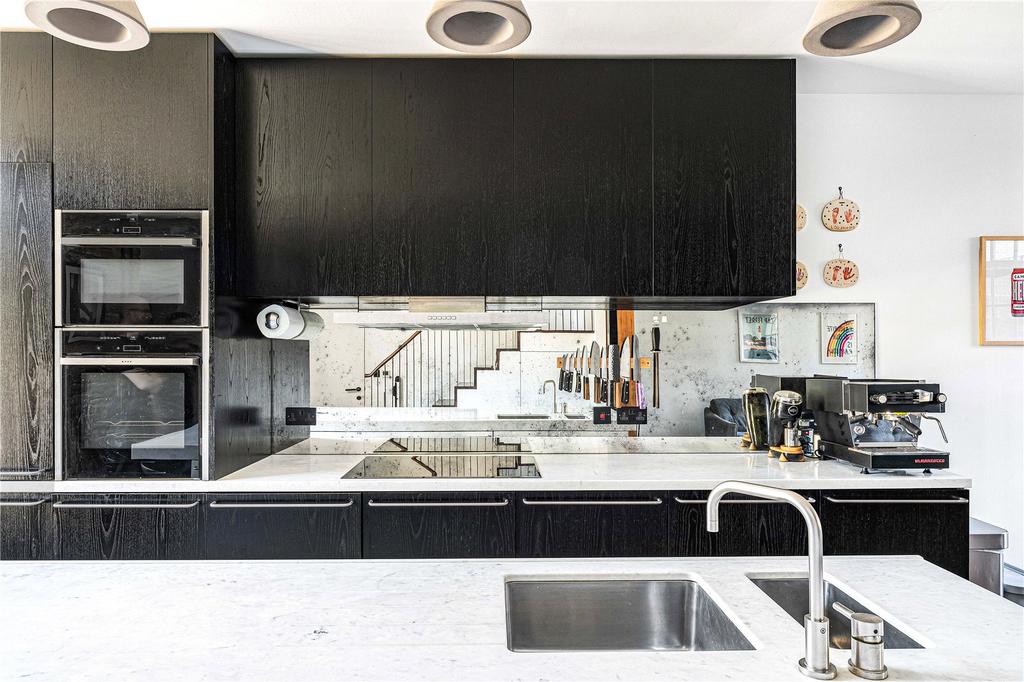 Reception/Kitchen