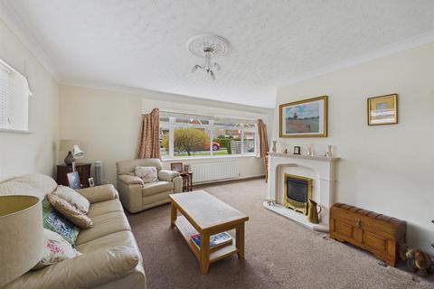 2 bedroom detached bungalow for sale, Oakfield Road, Malvern