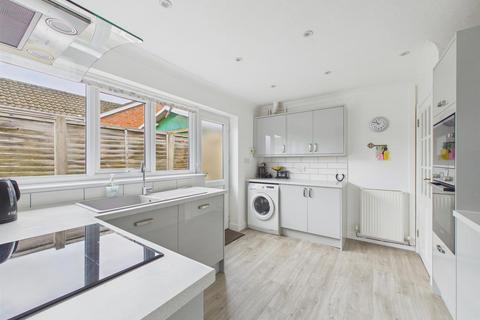 2 bedroom detached bungalow for sale, Oakfield Road, Malvern
