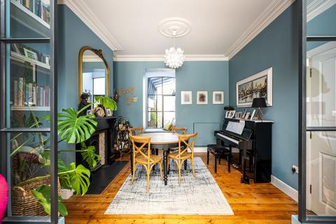 4 bedroom terraced house for sale, Dyne Road
