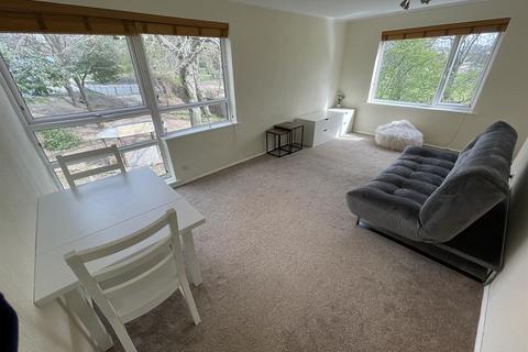 2 bedroom apartment for sale, Newton Park Court, Chapel Allerton, Leeds