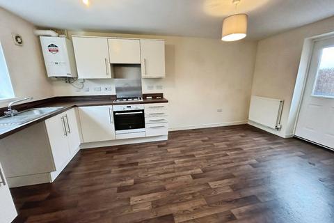 3 bedroom terraced house to rent, Aspenwood Close, Bamber Bridge, Preston, PR5