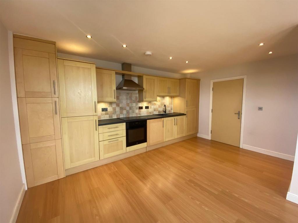 KITCHEN AREA 1.jpg