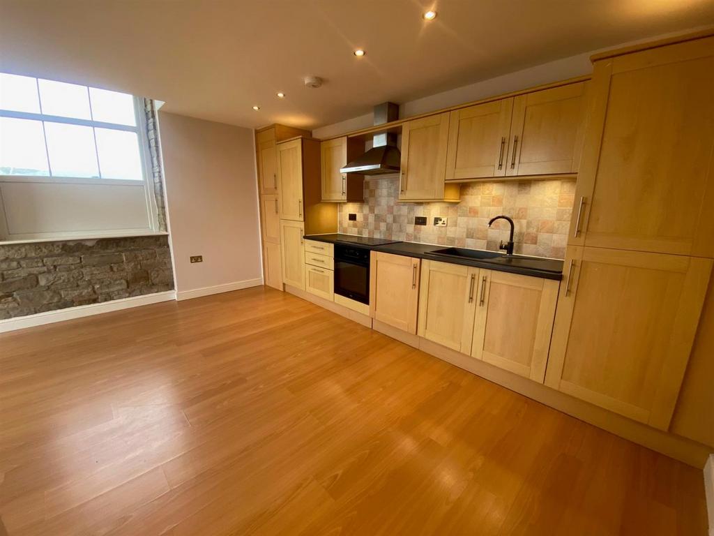 KITCHEN AREA.jpg