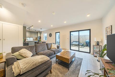 2 bedroom apartment for sale, Ravenscroft Road, Beckenham
