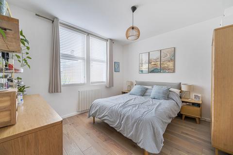 2 bedroom apartment for sale, Ravenscroft Road, Beckenham