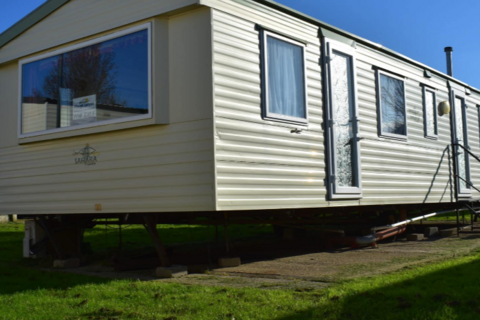 2 bedroom park home for sale, Plough Leisure Caravan Park