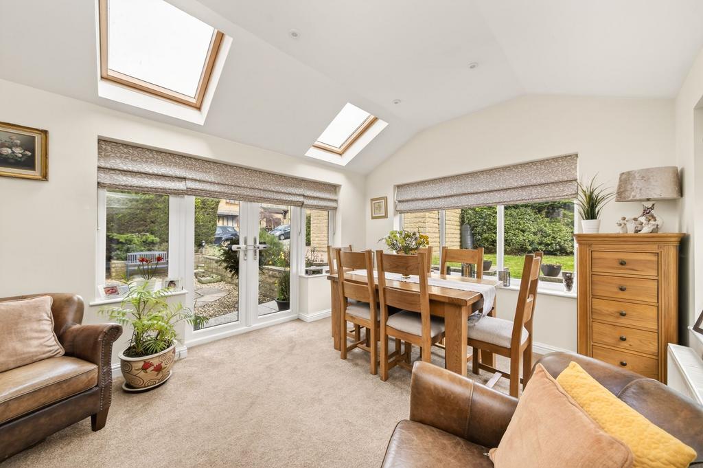 Open plan living dining