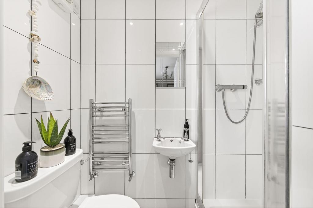 En suite shower room