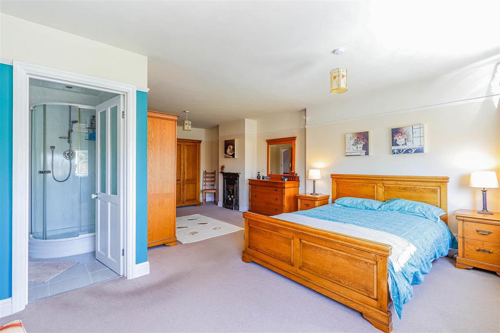 Colcot Road -4.jpg