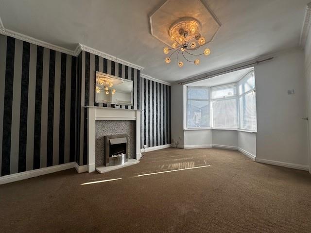Lounge 2.jpg