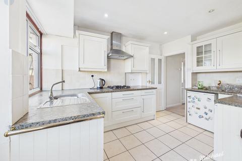 3 bedroom bungalow for sale, Kendal Close, Aylesbury