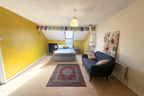 1 bedroom in a house share to rent, Albany Road, Bristol, Somerset, BS6