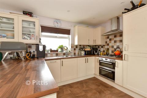 4 bedroom terraced house for sale, Avenue Road, Sandown, Isle of Wight