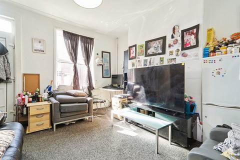 2 bedroom terraced house for sale, Ashton Terrace, Leeds