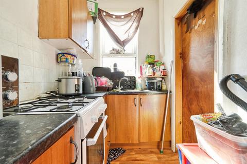 2 bedroom terraced house for sale, Ashton Terrace, Leeds
