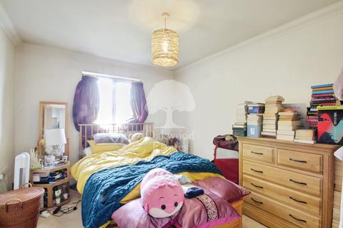 undefined, Tilbury Walk, Slough SL3