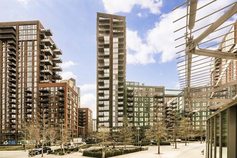 Viaduct Gardens, London SW11