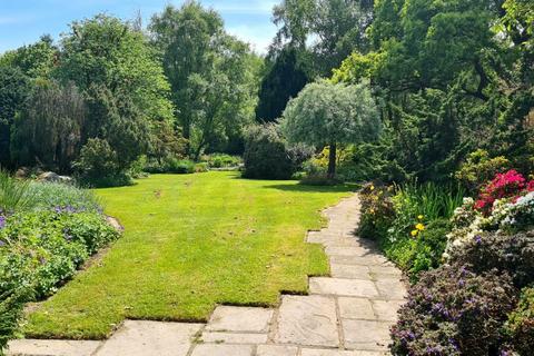 4 bedroom detached house for sale, Llanfair Caereinion, Welshpool, Powys