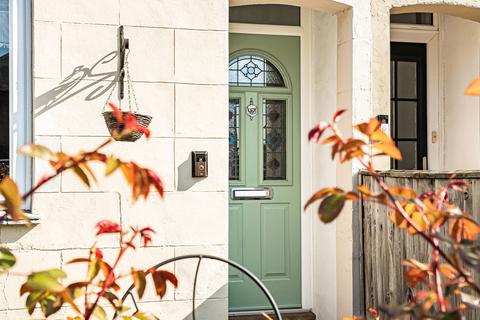 undefined, Worplesdon Road, Guildford, Surrey, GU2