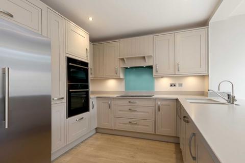 3 bedroom semi-detached house for sale, Horseshoe Crescent, Beaconsfield, Buckinghamshire, HP9