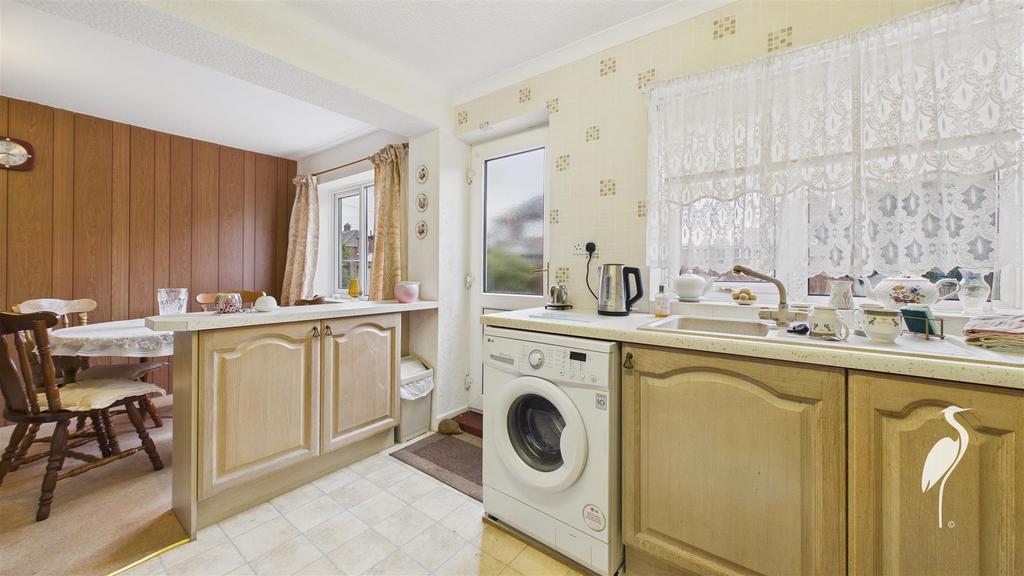 Breakfasting Kitchen