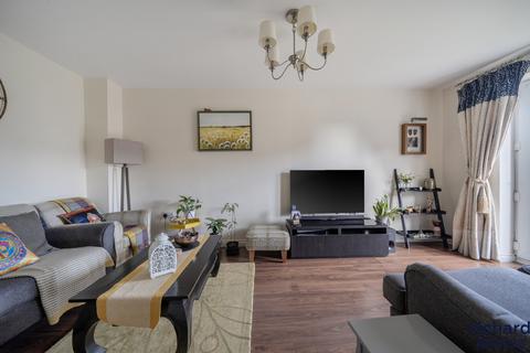 4 bedroom end of terrace house for sale, Celsus Grove, Old Town, Swindon, SN1