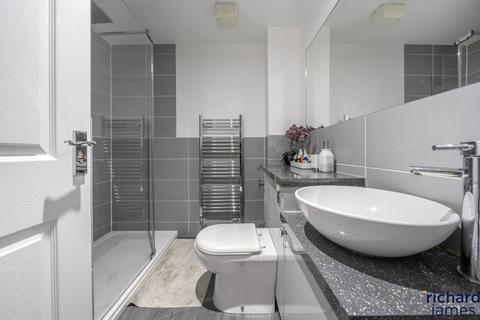 4 bedroom end of terrace house for sale, Celsus Grove, Old Town, Swindon, SN1