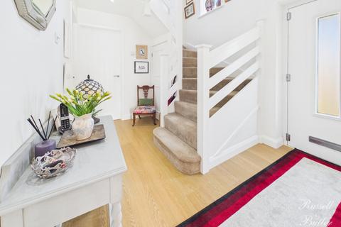 4 bedroom detached house for sale, Moreton Drive, Buckingham, Buckinghamshire, MK18