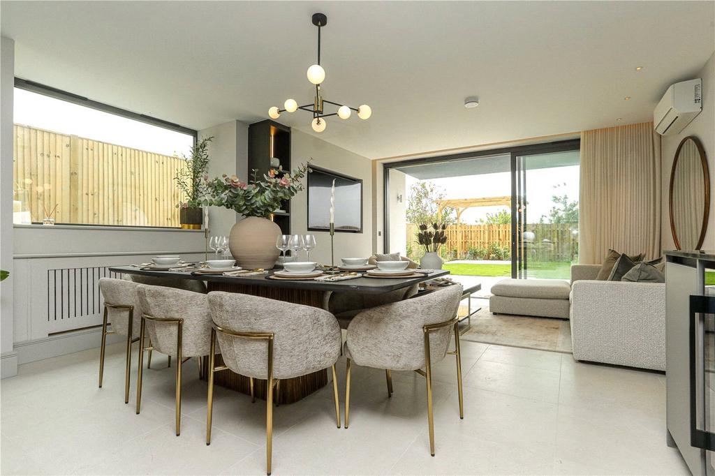 Show Home Dining