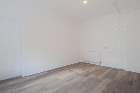 3 bedroom flat for sale, 43 Fintry Drive, Kings Park, Glasgow, G44 4QA