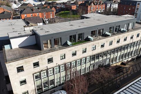 3 bedroom penthouse to rent, Lee Street,stockport,SK1 3FY