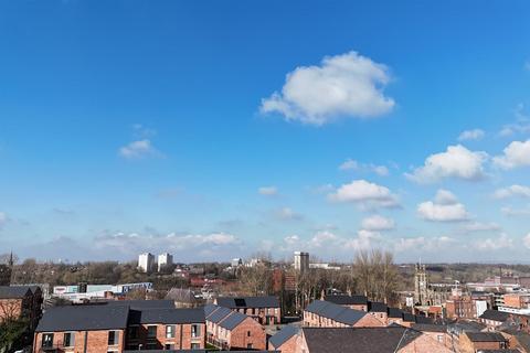 3 bedroom penthouse to rent, Lee Street,stockport,SK1 3FY