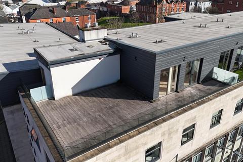 3 bedroom penthouse to rent, Lee Street,stockport,SK1 3FY