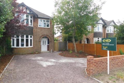 3 bedroom semi-detached house to rent, 25 Shelton Road, Shrewsbury, SY3 8SU