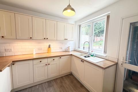 3 bedroom semi-detached house for sale, Shenstone Avenue, Stourbridge DY8