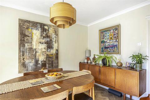 3 bedroom terraced house for sale, East Approach Drive, Gloucestershire GL52