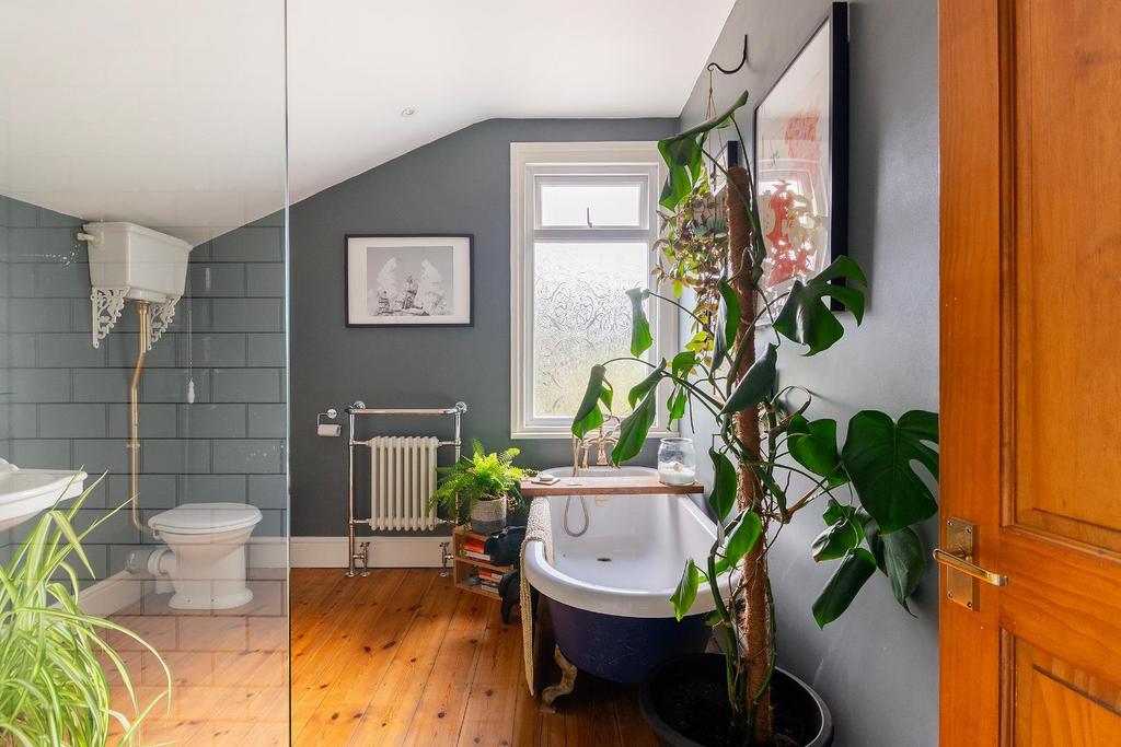 6 N0 RSA - Bathroom D.jpg