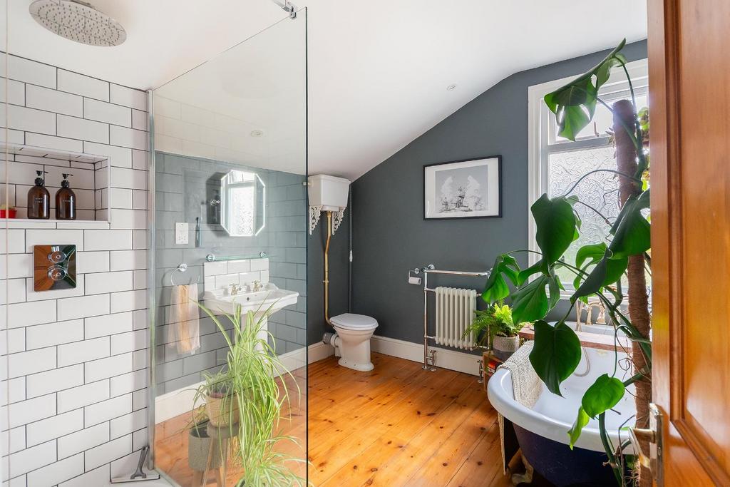 6 N0 RSA - Bathroom C.jpg