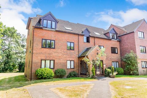 undefined, Wavendon Fields, Wavendon, Milton Keynes, MK17