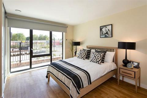 2 bedroom apartment to rent, 32 Hornchurch Road, Uxbridge UB10